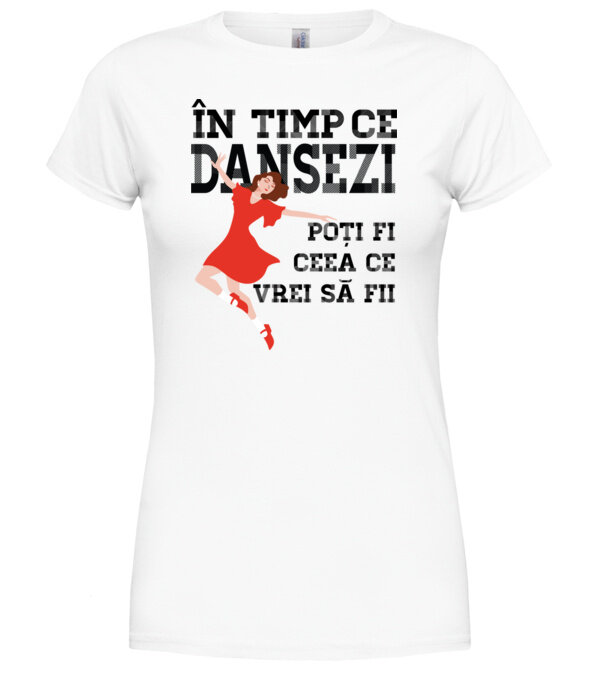  model  pe tricou