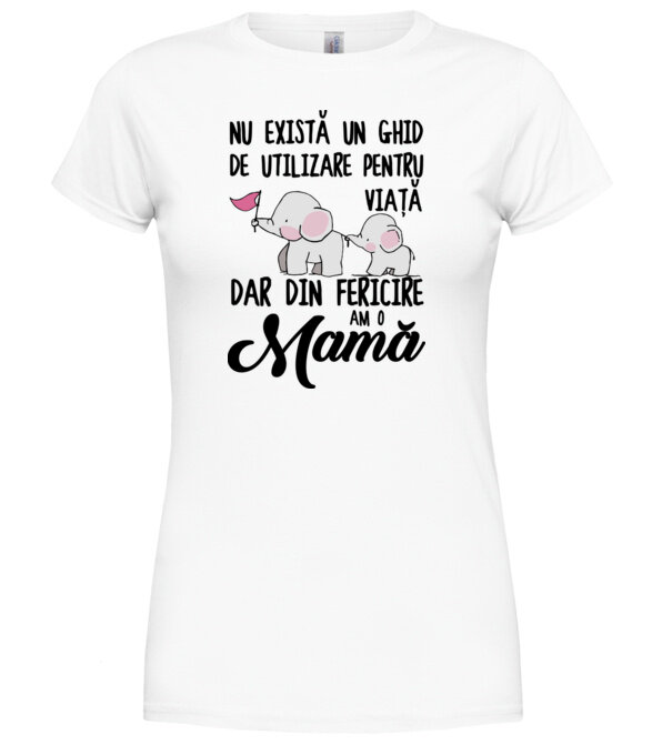  model  pe tricou