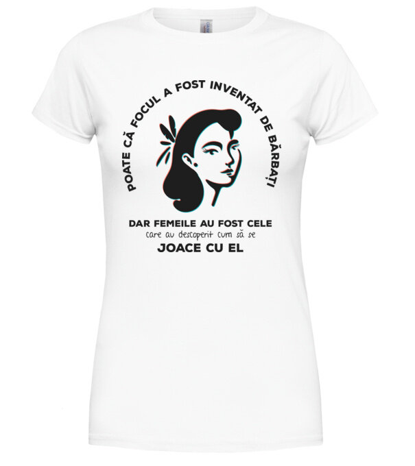  model  pe tricou
