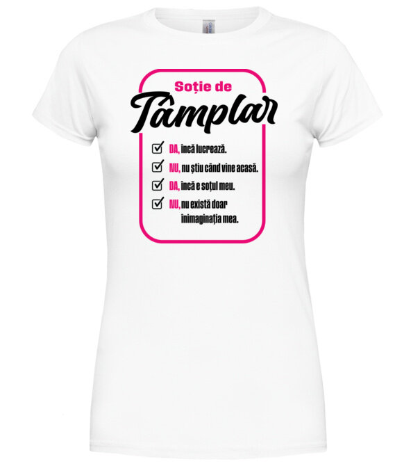  model  pe tricou