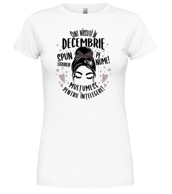 model  pe tricou