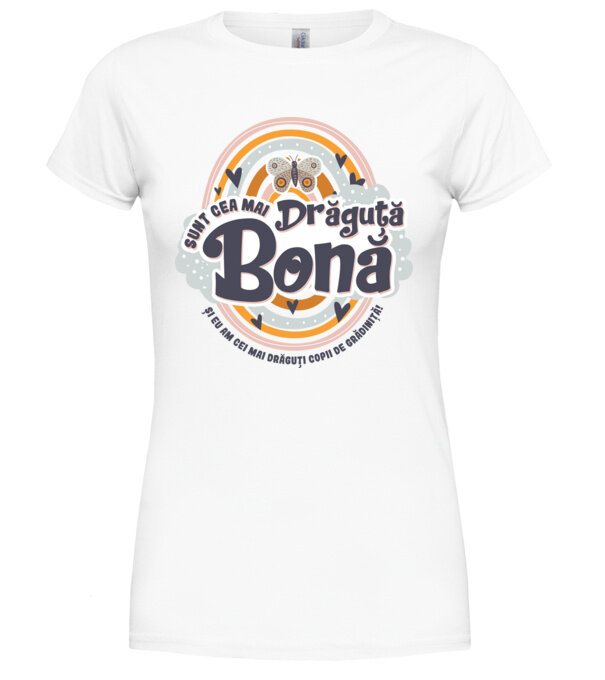 model  pe tricou