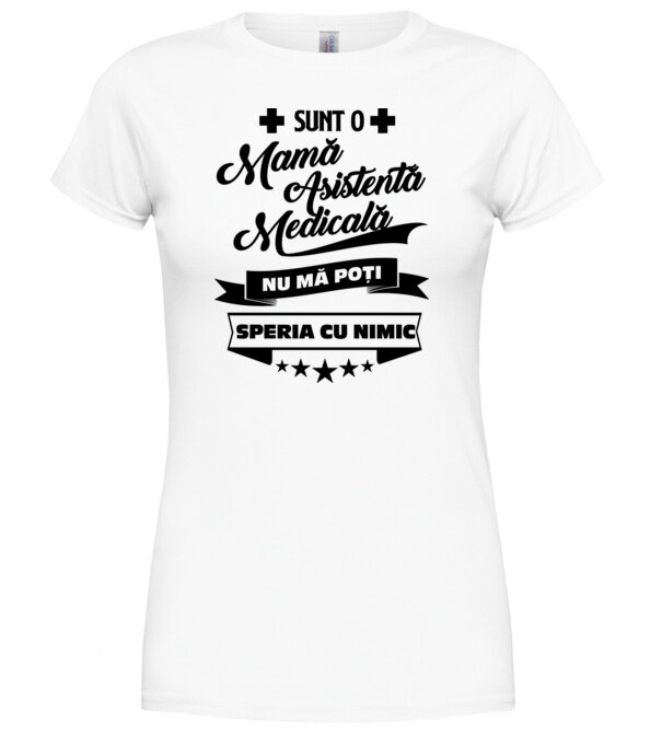  model  pe tricou