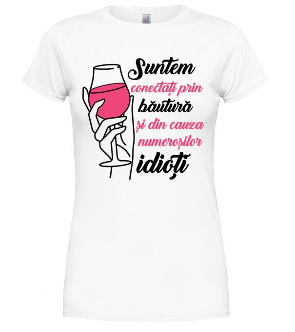  model  pe tricou