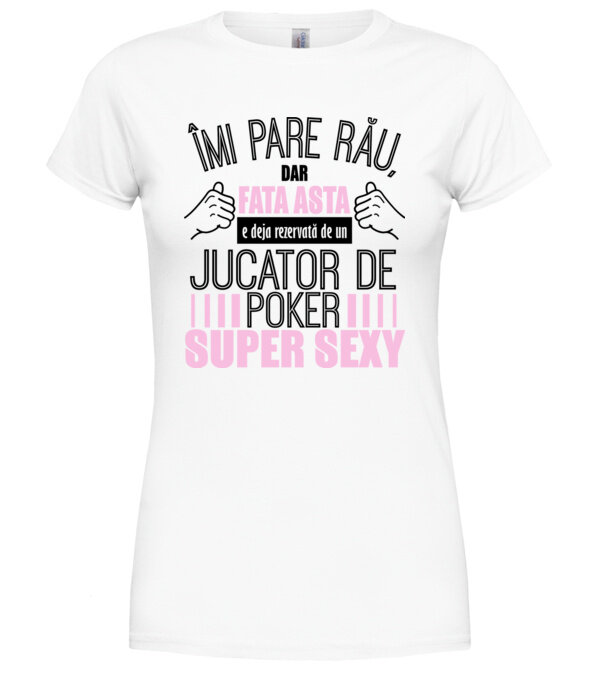  model  pe tricou