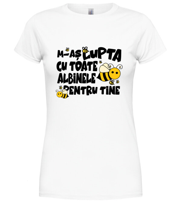  model  pe tricou