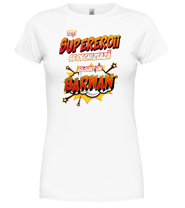  model  pe tricou