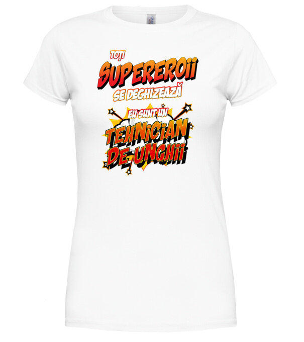  model  pe tricou