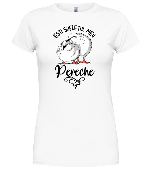  model  pe tricou