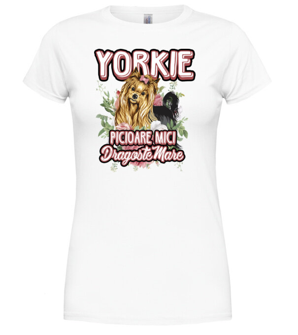  model  pe tricou