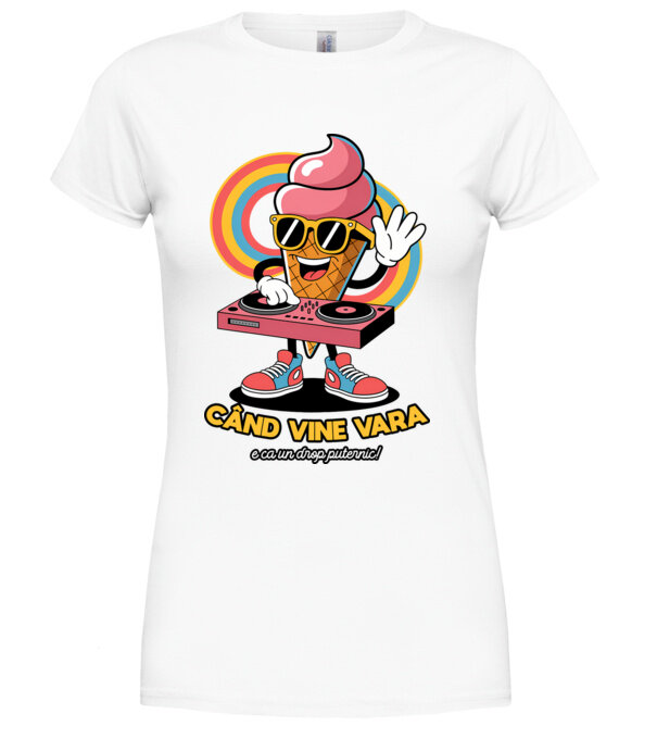  model  pe tricou