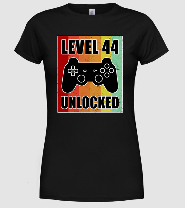 level 44 unlocked retro gamer model negru pe tricou