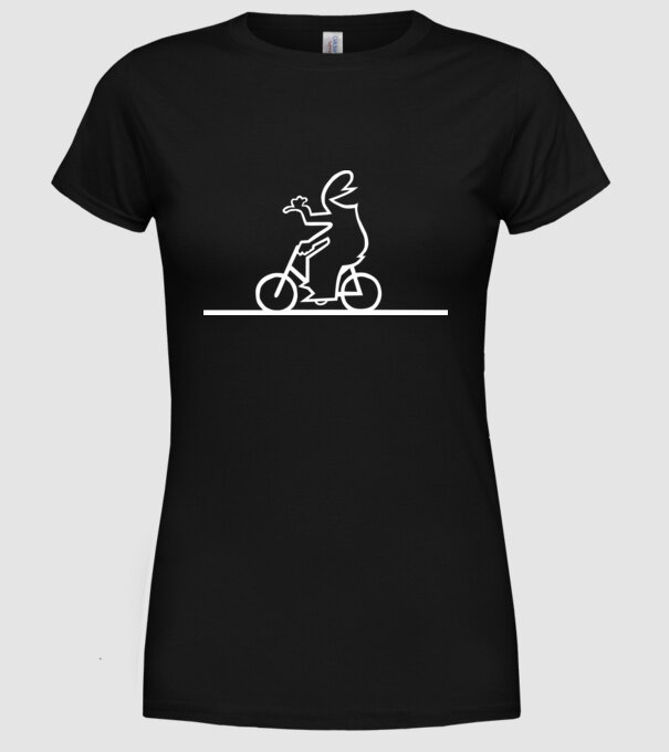  model negru pe tricou