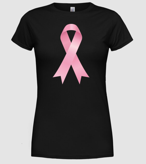 Panglică model negru pe tricou