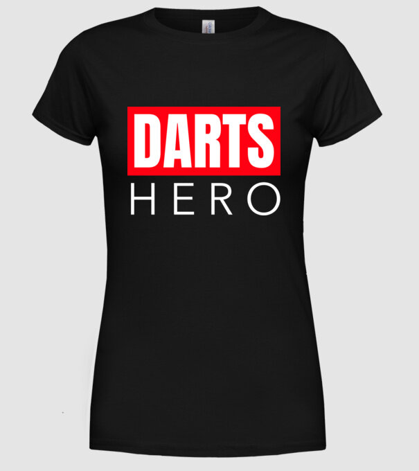 DARTS HERO model negru pe tricou