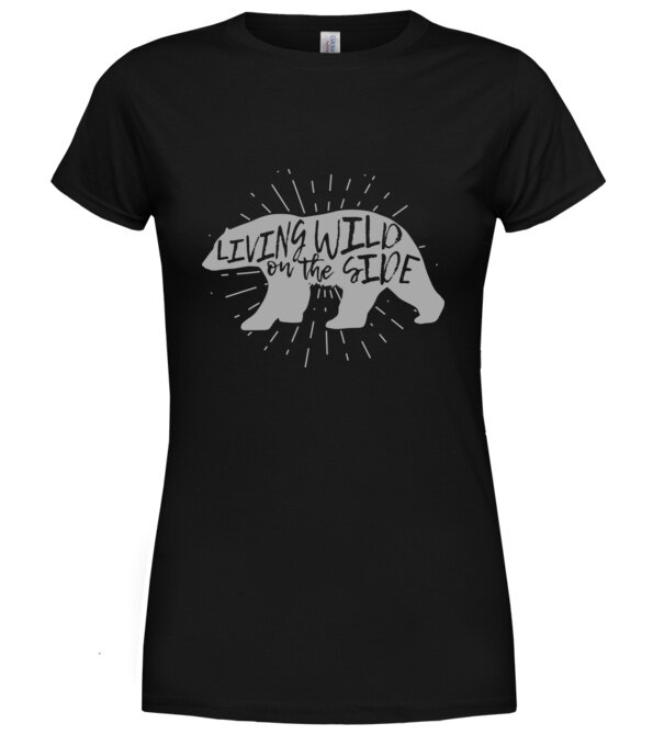  model  pe tricou