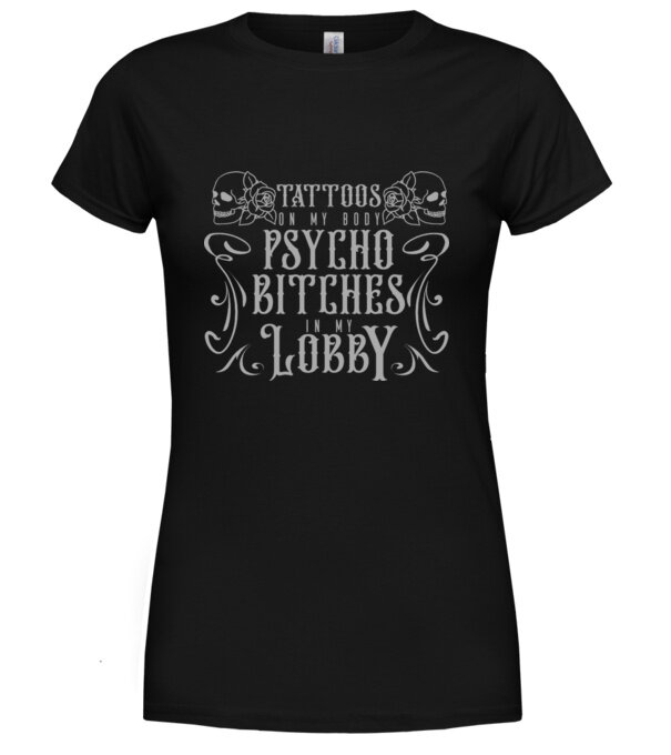  model  pe tricou