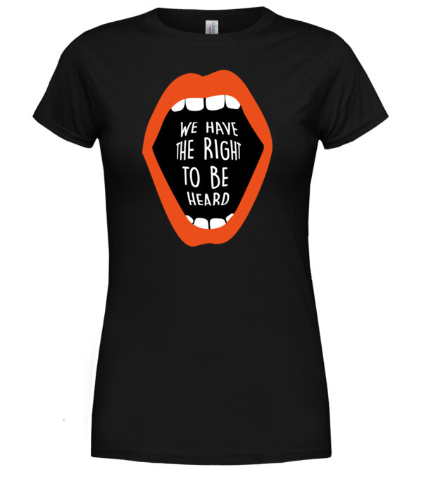  model  pe tricou