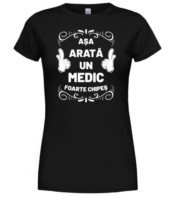  model  pe tricou