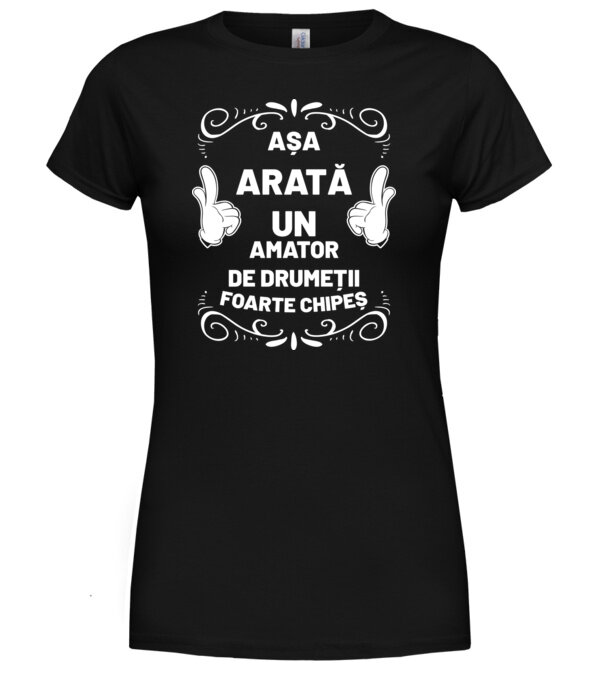  model  pe tricou