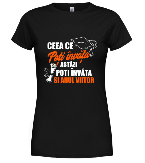  model  pe tricou