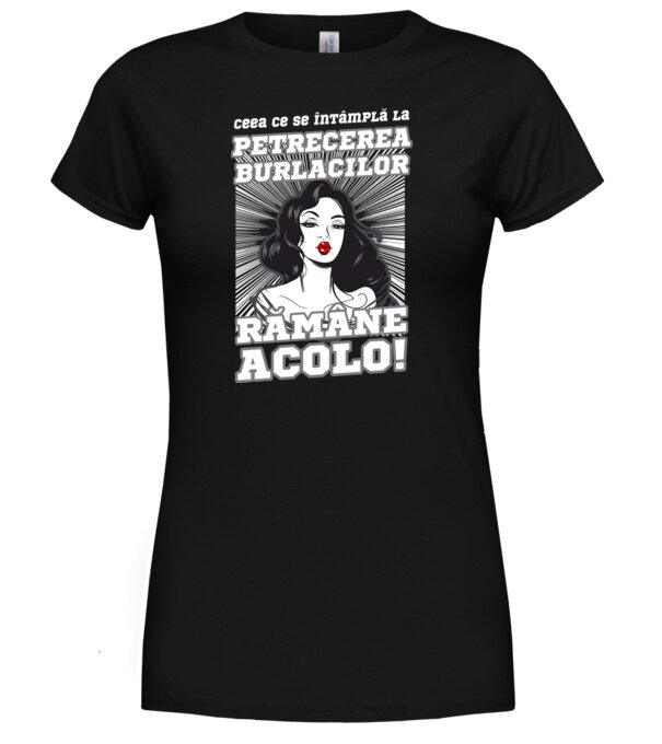  model  pe tricou