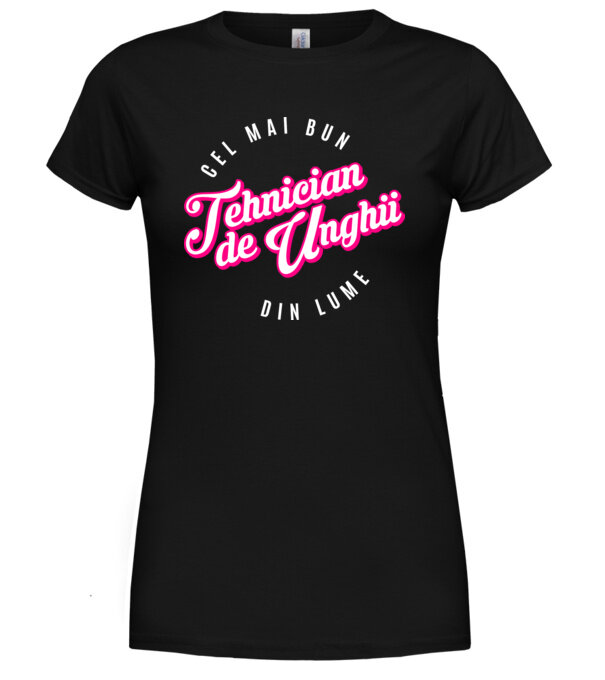  model  pe tricou
