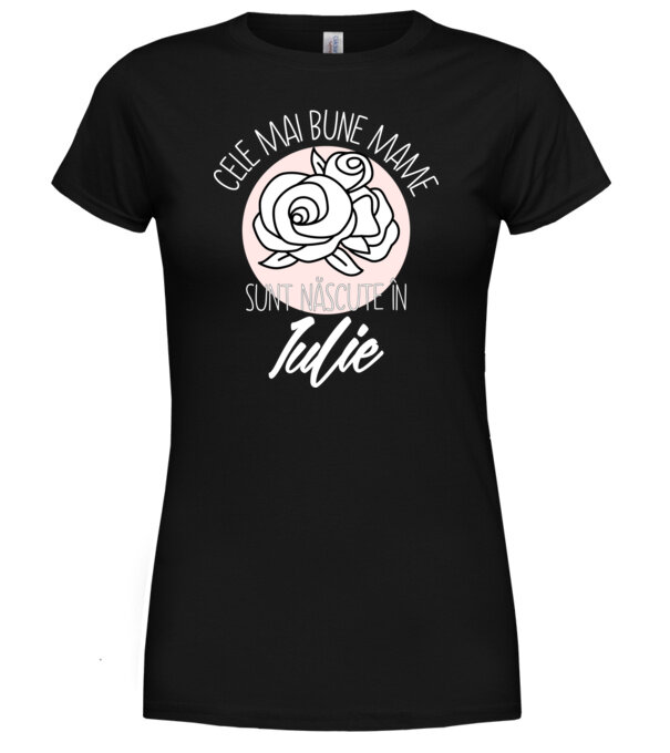  model  pe tricou