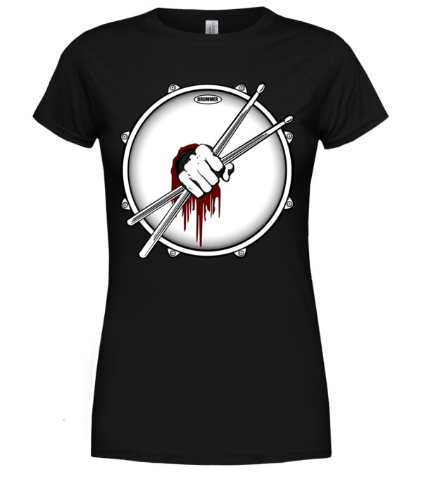 model  pe tricou