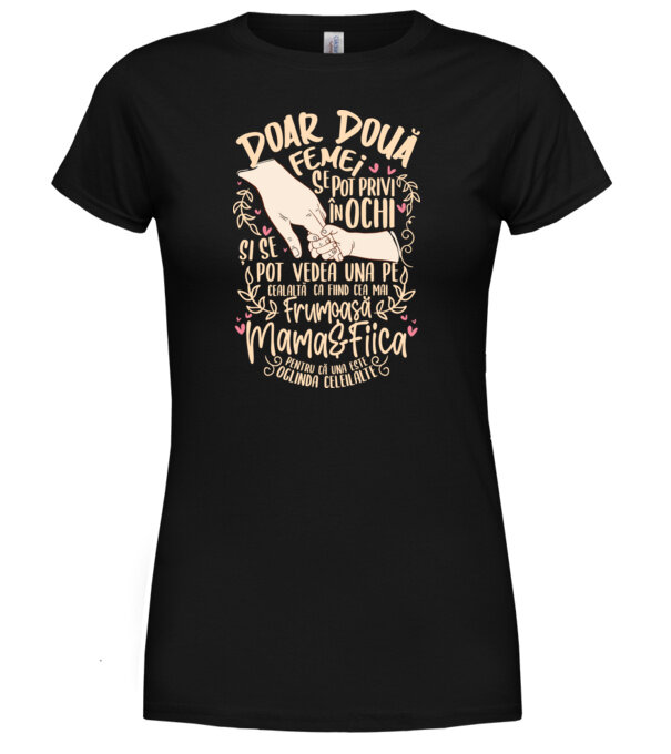  model  pe tricou