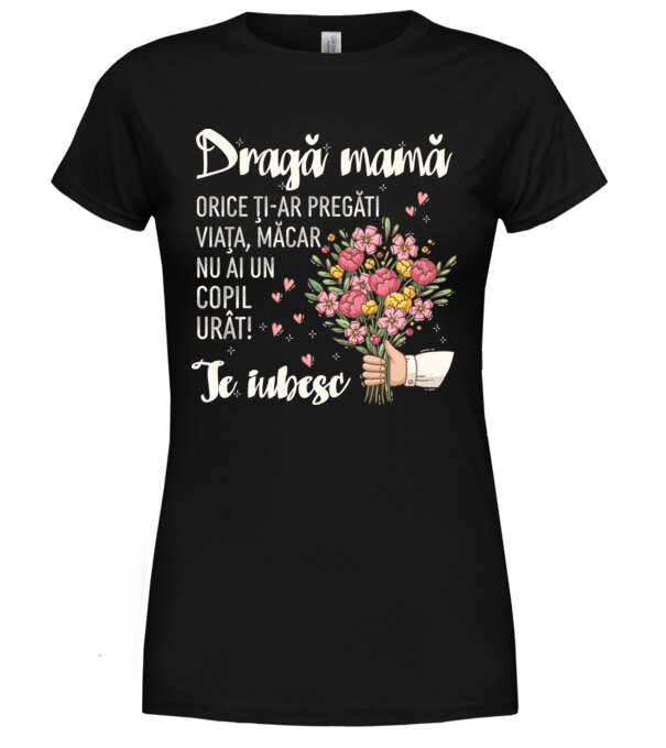  model  pe tricou