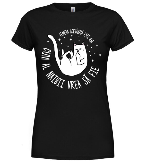  model  pe tricou