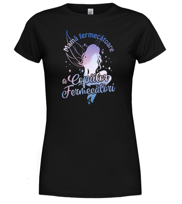  model  pe tricou