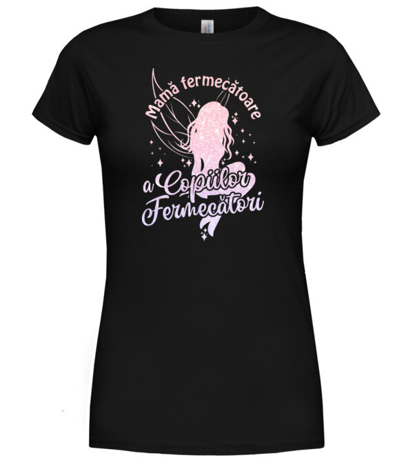  model  pe tricou