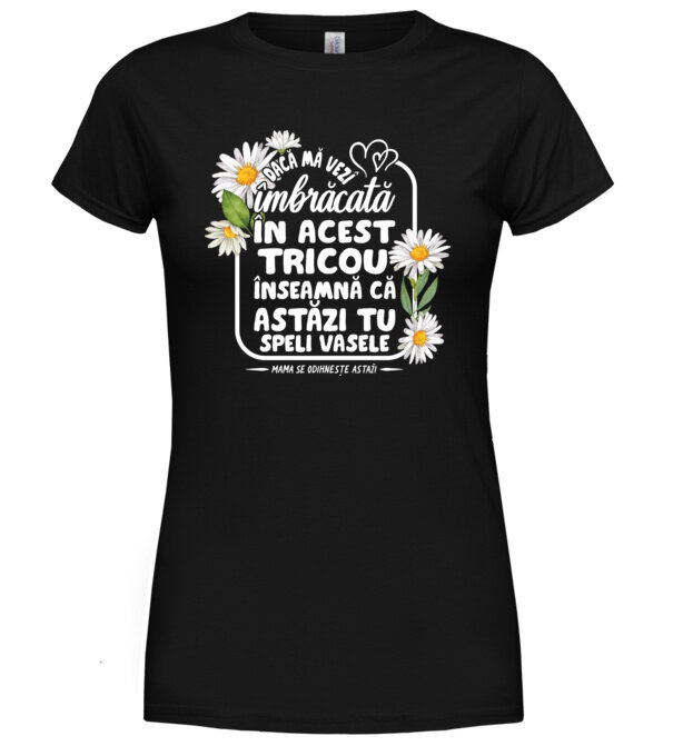  model  pe tricou