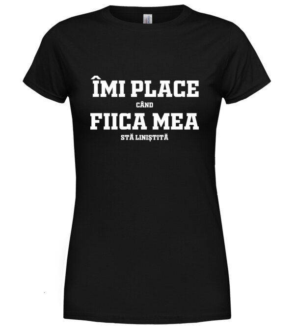  model  pe tricou