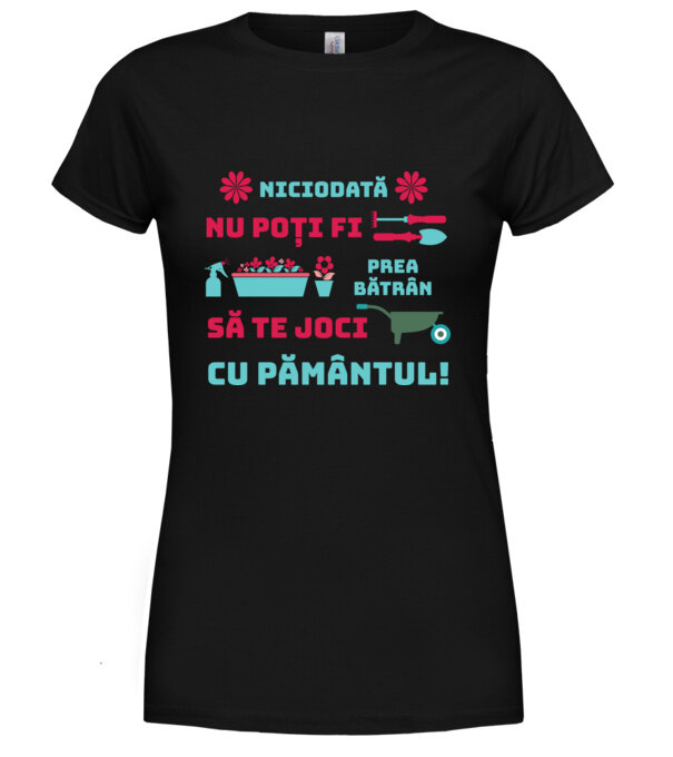  model  pe tricou