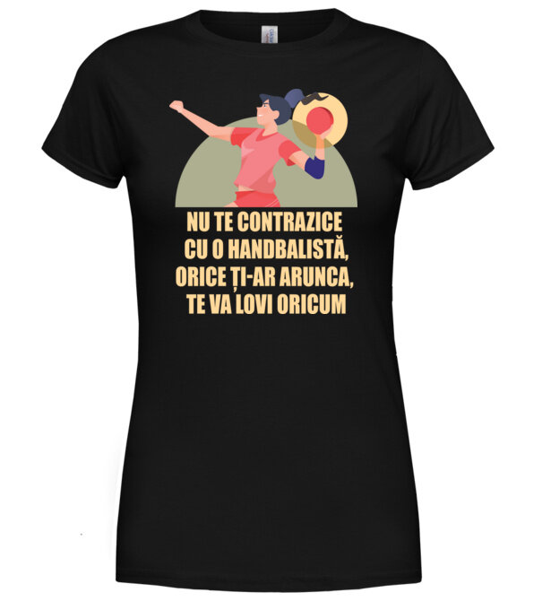  model  pe tricou