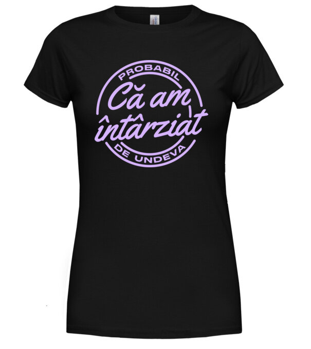  model  pe tricou