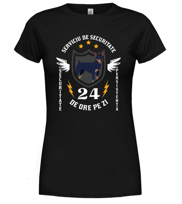  model  pe tricou