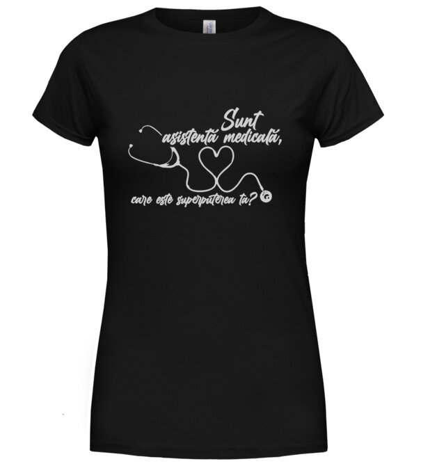  model  pe tricou