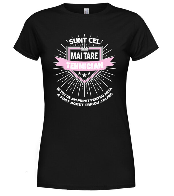  model  pe tricou