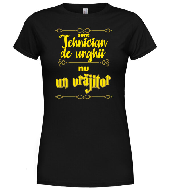  model  pe tricou
