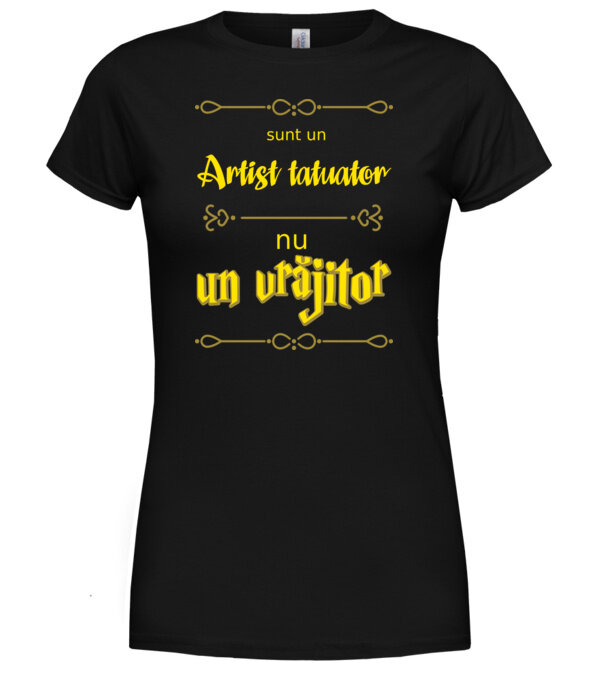  model  pe tricou