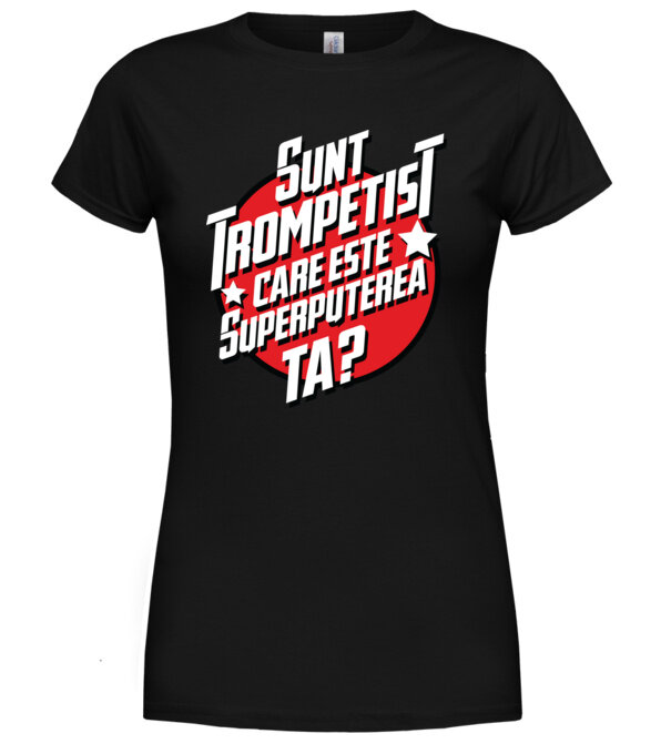  model  pe tricou