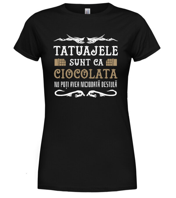  model  pe tricou
