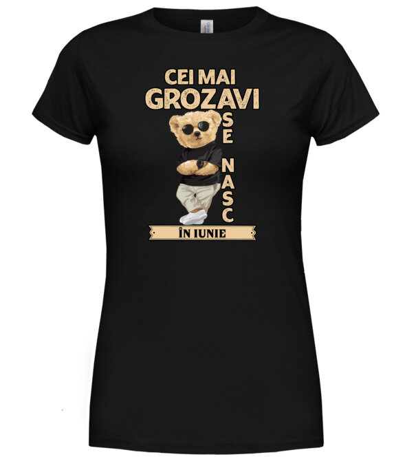  model  pe tricou