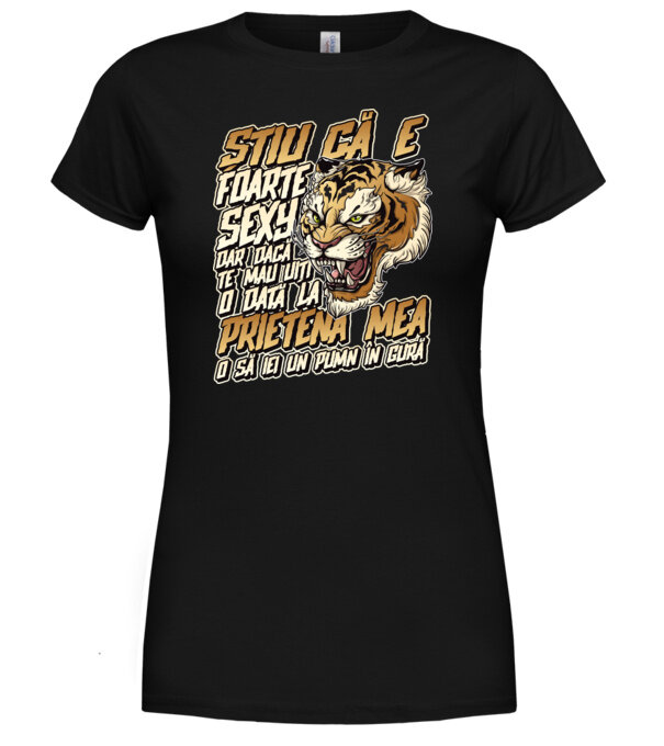  model  pe tricou