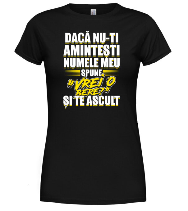  model  pe tricou