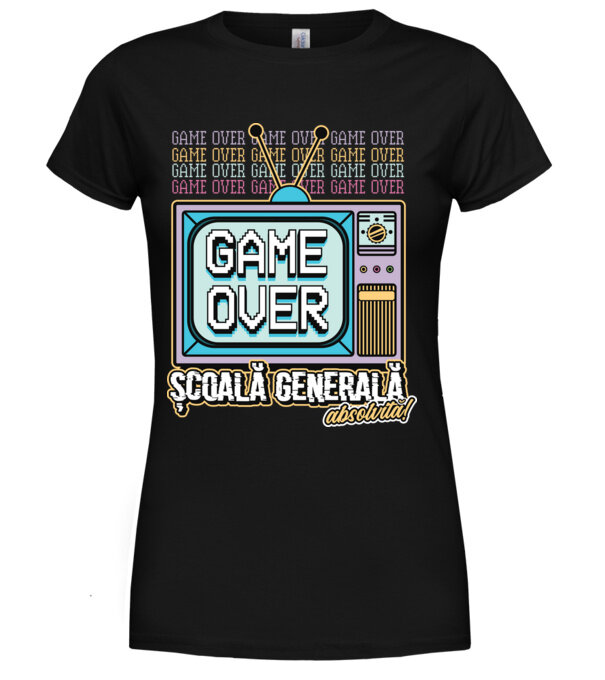  model  pe tricou